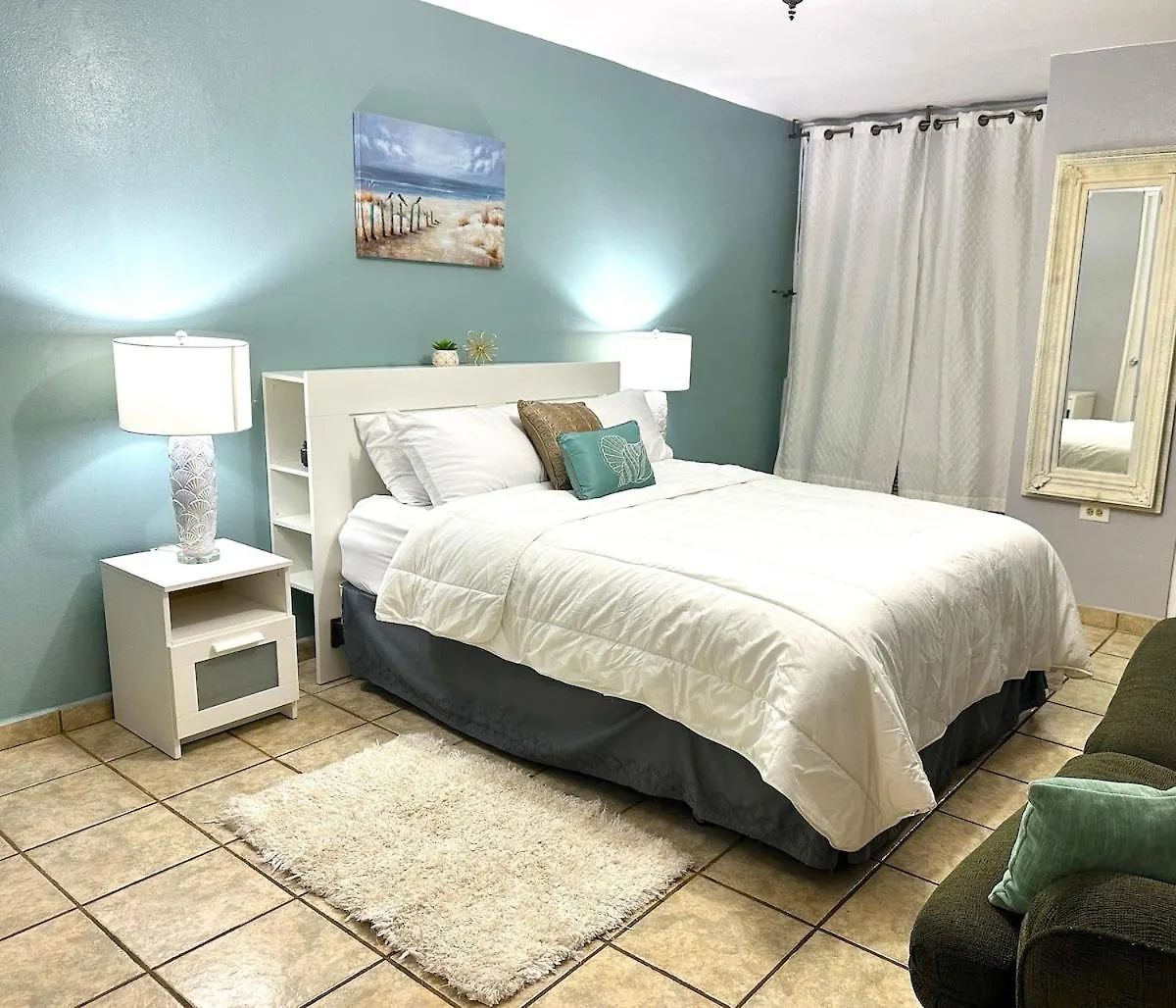 Apartment 3Bdr Wi-Fi Parking Pool Ac 2 Min From The Beach Deposit Required Cabo Rojo